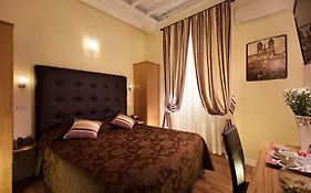 Condotti Inn Rome